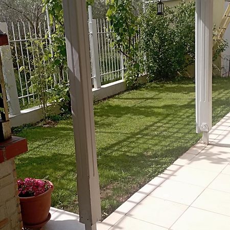 Райский Уголок Nea Moudania Exterior photo