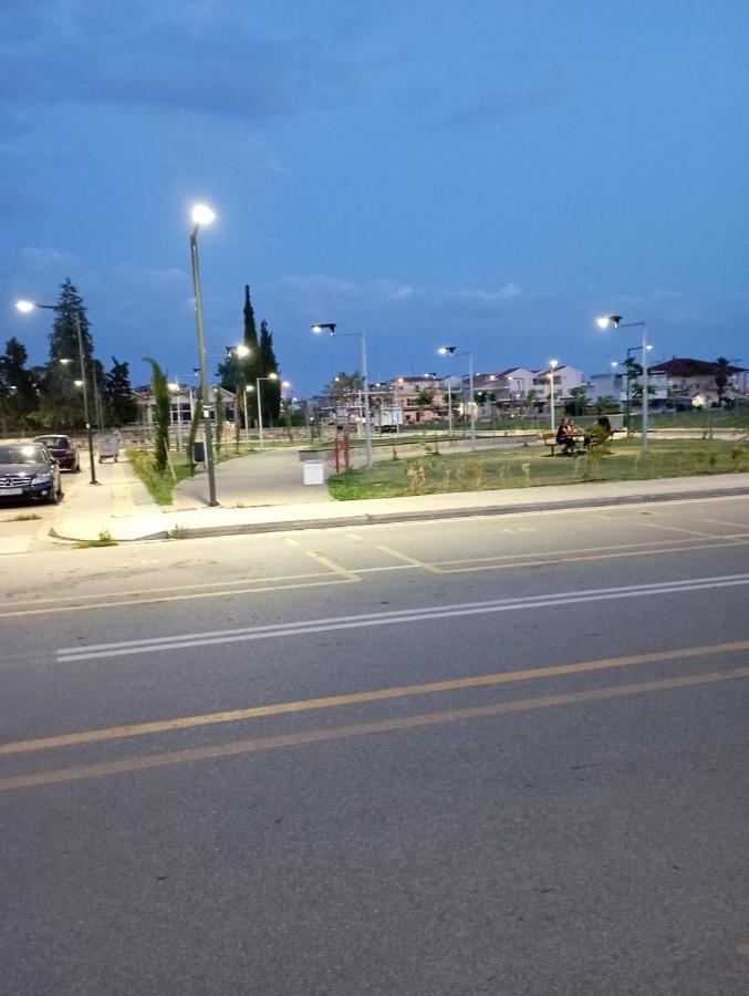 Райский Уголок Nea Moudania Exterior photo
